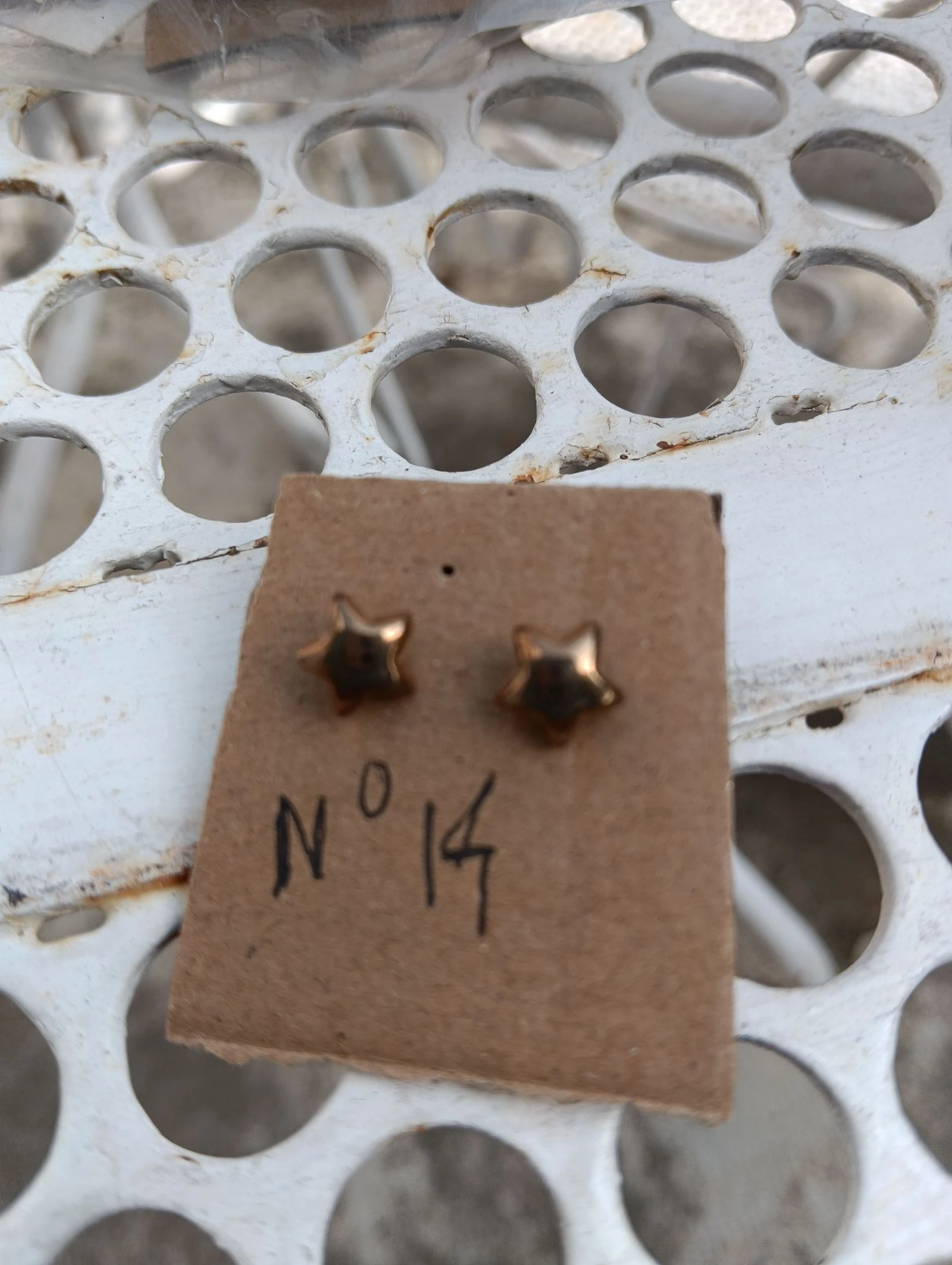 Paire boucle d oreille étoile dorée neuve 